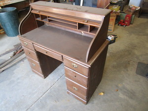 lot 3 image: Roll Top Desk 46x20x62