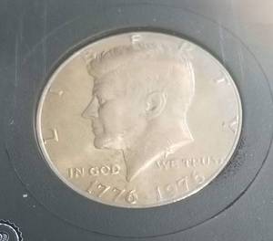 1976 BICENTENNIAL US KENNEDY HALF DOLLAR BLACK SLAB