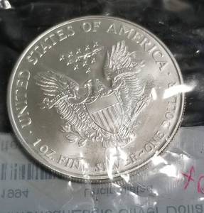 1994 AMERICAN SILVER EAGLE 1 TROY OZ. .999 FINE SILVER DOLLAR