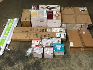 lot 2 image: ASSORTED PALLET WITH MIXED LIGHTING SEE PICS