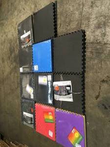 lot 4 image: ASSORTED PALLET WITH MIXED ANTI FATIGUE MATS SEE PICS