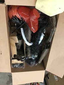 lot 54 image: ASSORTED PALLET WITH MIXED HALLOWEEN ITEMS SEE PICS