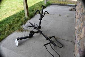 lot 29 image: Guide Gear Fat Tire Bike Carrier Rack, 2-Bike Capacity
