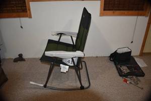 lot 41 image: Guide Gear Oversized XXL Rocking Camp Chair, 600-lb. Capacity, GreenBlack