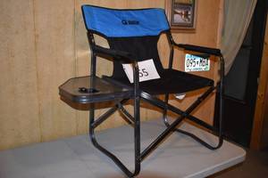 lot 55 image: Guide Gear Directors Camp Chair