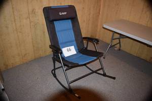 lot 66 image: Guide Gear Oversized Rocking Camp Chair, 500-lb. Capacity