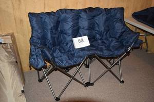lot 68 image: Guide Gear XL Club Love Seat, 500-lb. Capacity
