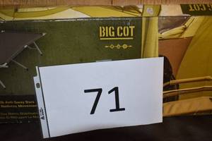 lot 71 image: Slumberjack Oversized Cot, 500 lb. Capacity