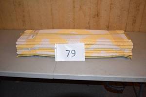 lot 79 image: Guide Gear Chevron Outdoor Rug