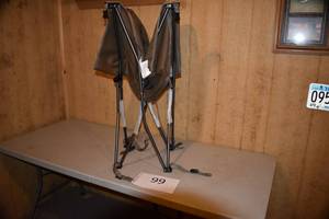 lot 99 image: Guide Gear Dura Mesh Elevated Dog Bed