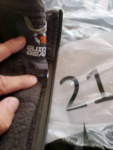 lot 21 image: Vest