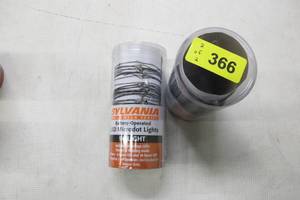 lot 366 image: SYLVANIA 9436437 Battery Operated LED Micro Dot Halloween Lights Orange