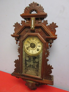 lot 219 image: ANTIQUE WALL CLOCK, MADE BY THE E. INGRAHAM COMPANY