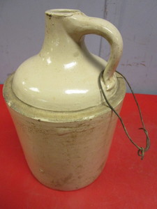 lot 224 image: VINTAGE STONEWARE JUG