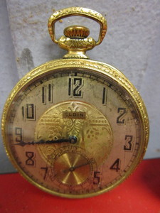 lot 241 image: VINTAGE ELGIN POCKET WATCHES, 1896, 1907, 1925 YEARS