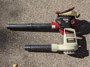 lot 28 image: Pair of Craftsman Gas Powered Leaf Blowers
