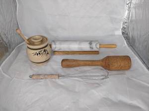 lot 306 image: Marble Rolling Pin and Assorted Kitchen Wares