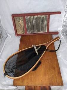 lot 307 image: Lot of Rustic Farmhouse Decor