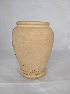 lot 310 image: Rustic Vase with Chamomile Flower Design