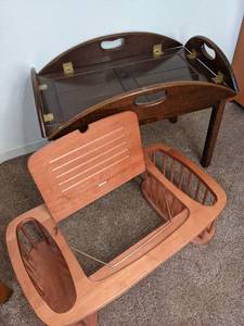 lot 152 image: Hinged Coffee Table and Breakfast Bed Tray