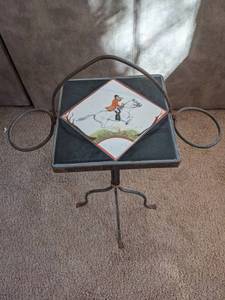 lot 154 image: Unique Vintage Side Table