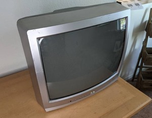 lot 125 image: Toshiba 19 TV