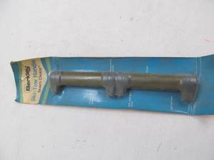 lot 49 image: Ski-tow handle