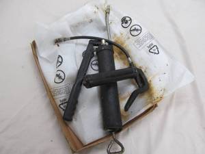 lot 110 image: Grease guns