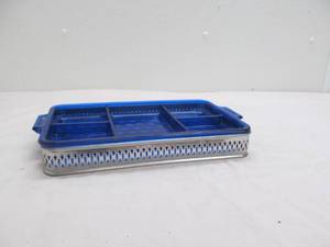 lot 112 image: Vintage baking dish