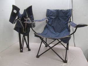 lot 121 image: Camping chairs