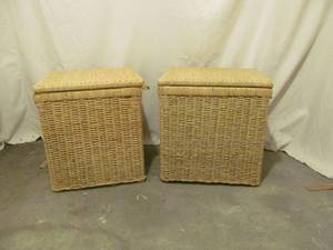 lot 141 image: Woven straw chests