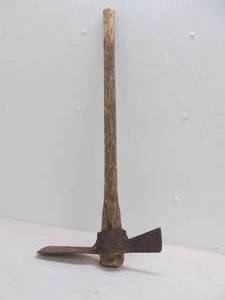 lot 156 image: Vintage pick axe