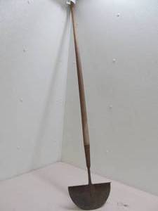 lot 159 image: Vintage edger