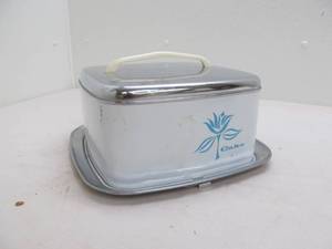 lot 177 image: vintage cake tray