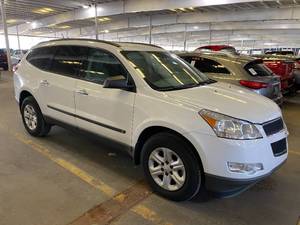 lot 7 image: 2009 Chevrolet Traverse LS FWD