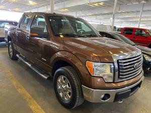 lot 10 image: 2011 Ford F-150 XLT 4x4