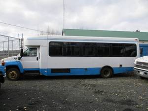2009 Chevy Bus