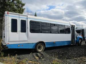 2009 Chevy Bus