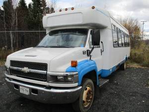 2007 Chevy Bus