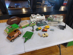 lot 17 image: Lot of Old Toy Trucks and Cars