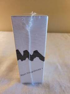 lot 22 image: Sealed Bijan (women) Eau de Parfum spray