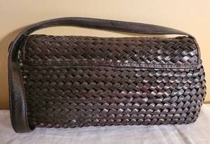 lot 43 image: Two Hobo International handbags