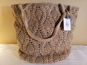 lot 62 image: Variety of Handbags