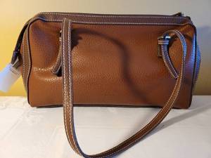 lot 129 image: Handbag and Cardholder Collection
