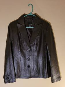 lot 150 image: Womens Leather Jacket