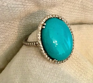 lot 84 image: Oval Shaped, Blue Stone Ring