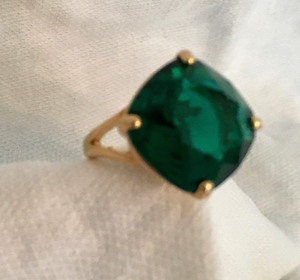 lot 91 image: Kenneth Jay Lane (KJL) ring