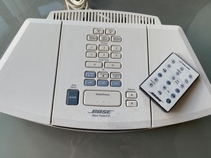 lot 4 image: Bose Wave Radio