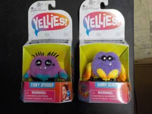 lot 51 image: Yellies...