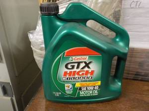lot 239 image: 1 Gallon Castrol GTX High Milage SA...